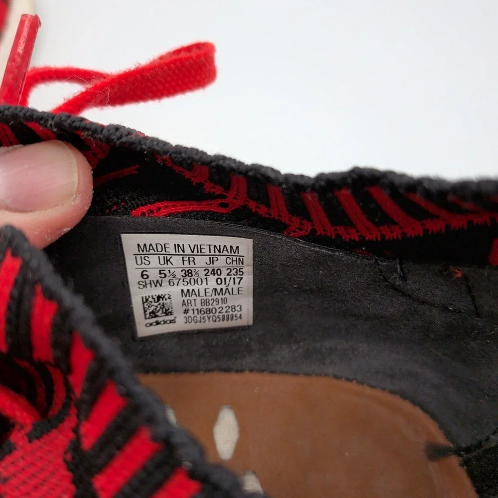 Adidas NMD R2 Primeknit Red Black Glitch Camo Sneakers BB2910 Mens 6 Womens‎ 7.5